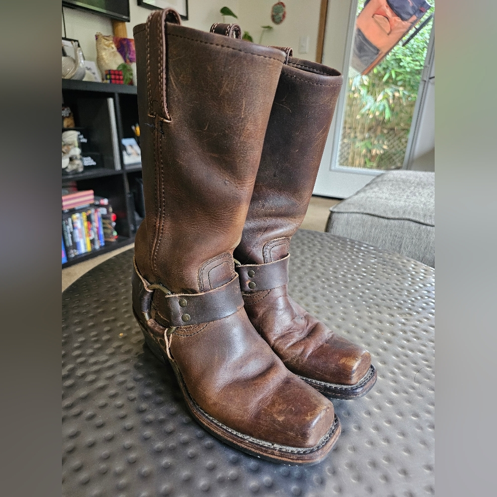 Womens Frye Harness 12R
